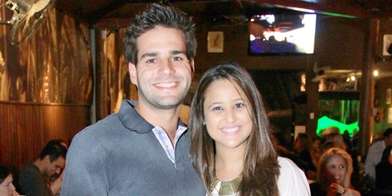Renato Negrão e Marcela de Martino, no Picanha